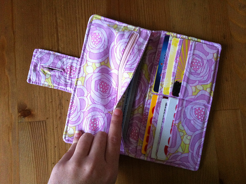 One Yard Wonders – Orangizer Wallet – Dixie Diy